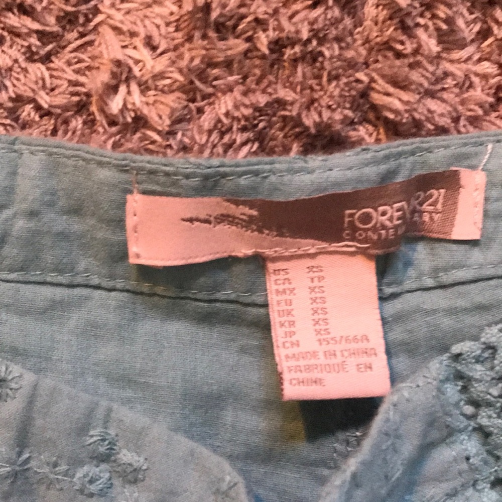 Blue shorts - Picture 2 of 5